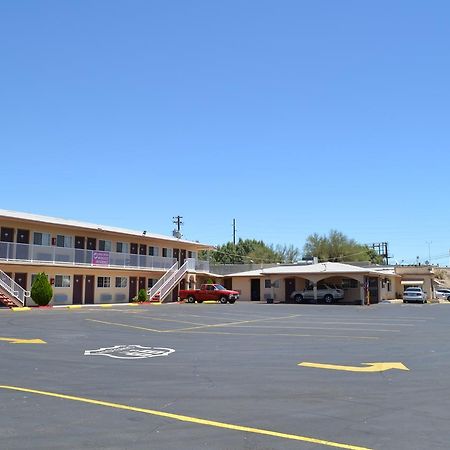 נידלס Budget Inn מראה חיצוני תמונה